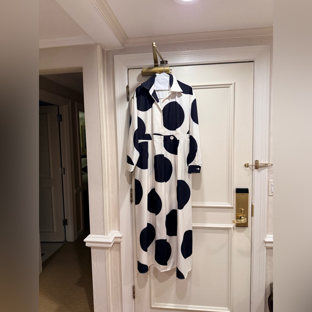 Super comfy/fashionable cream/black Maxi polka dot dress elastic band in back